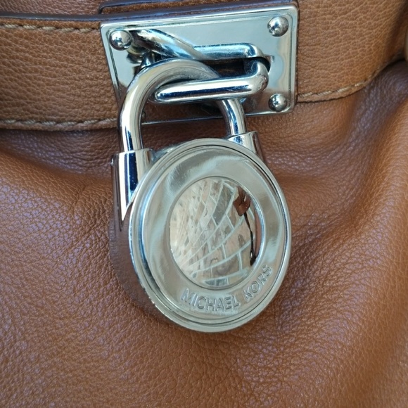 Michael Kors Hamilton Satchel - Picture 2 of 8